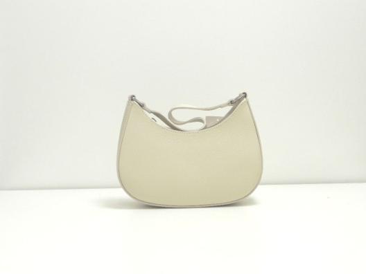 26061806 Umhängetasche Leder beige AAUEEN 25x18x8 (1)